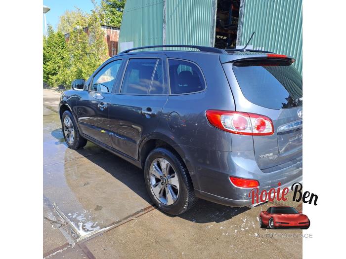 Hyundai Santa Fe II 2.4 16V 4x4 Sloopvoertuig (2011, Grijs)