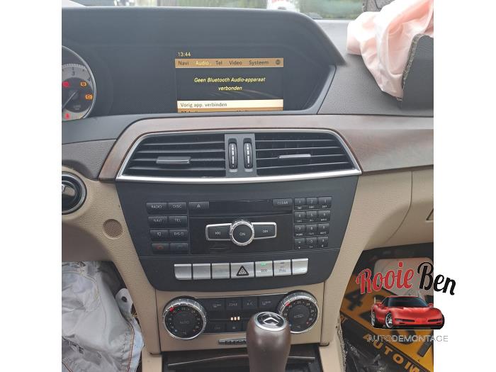 Mercedes C 2.2 C-180 CDI 16V BlueEFFICIENCY Skrotfordon (2011, BLAUW)