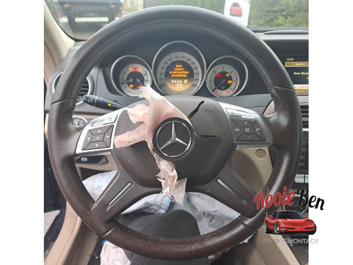 Mercedes C 2.2 C-180 CDI 16V BlueEFFICIENCY Skrotfordon (2011, BLAUW)