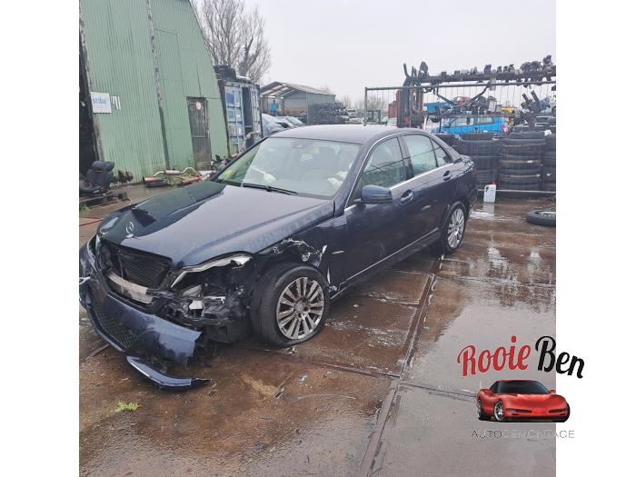 Mercedes C 2.2 C-180 CDI 16V BlueEFFICIENCY Skrotfordon (2011, BLAUW)