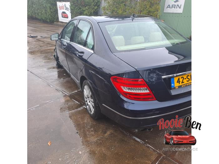 Mercedes C 2.2 C-180 CDI 16V BlueEFFICIENCY Skrotfordon (2011, BLAUW)