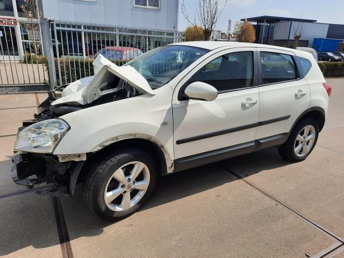 Nissan Qashqai 1.6 16V Skrotfordon (2009, WIT 326)