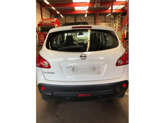 Nissan Qashqai 1.6 16V Skrotfordon (2009, WIT 326)
