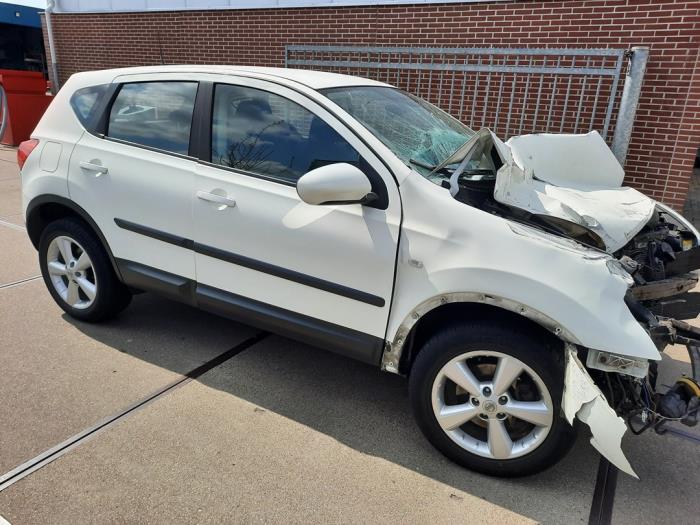 Nissan Qashqai 1.6 16V Skrotfordon (2009, WIT 326)