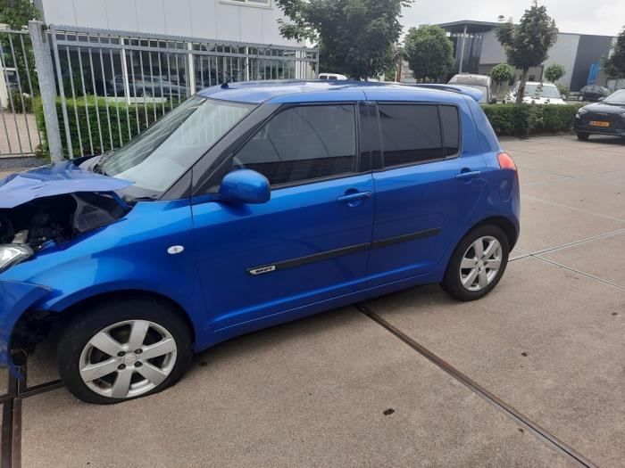 Suzuki Swift Sloopvoertuig (2009, Blauw)