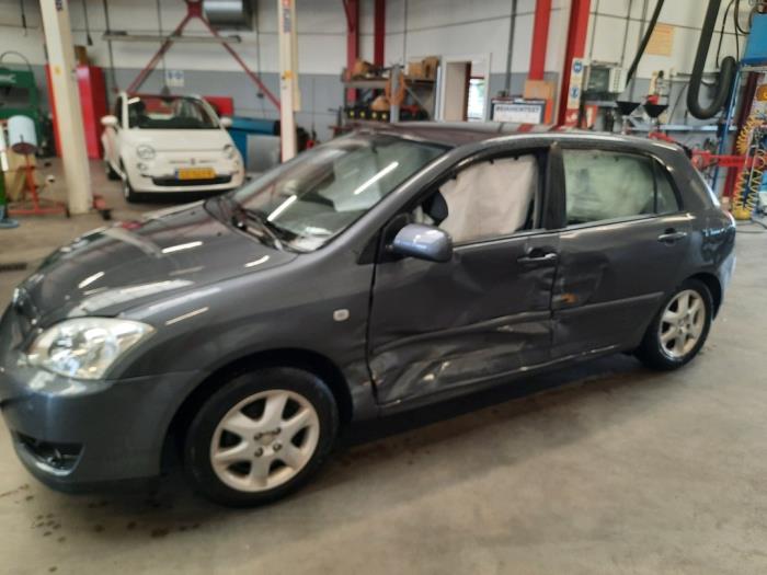 Toyota Corolla 1.4 16V VVT-i Sloopvoertuig (2006, Grijs)