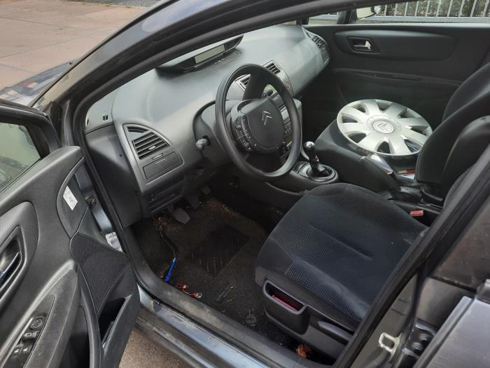 Citroen C4 Berline 1.6 16V VTi 120 Sloopvoertuig (2009, Grijs)