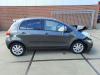 Toyota Yaris II 1.33 16V Dual VVT-I Sloopvoertuig (2009, Grijs)