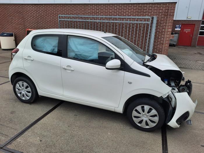 Peugeot 108 1.0 12V VVT-i Samochód złomowany (2019, Bialy)