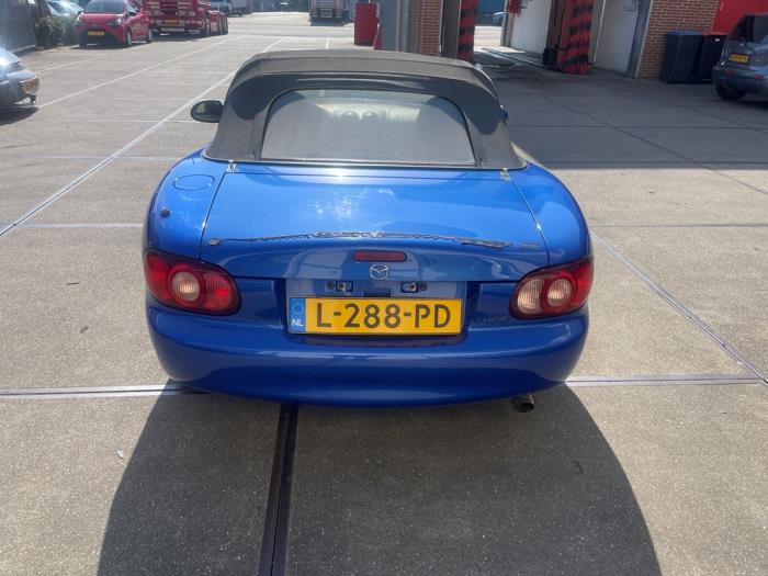 Mazda MX-5 1.6i 16V Schadevoertuig (2001, Blauw)