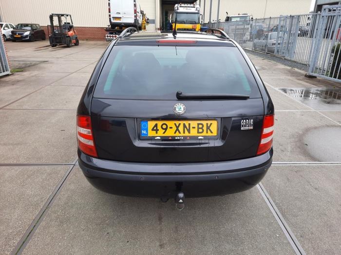 Skoda Fabia 1.9 TDi Skrotfordon (2007, ZWART)