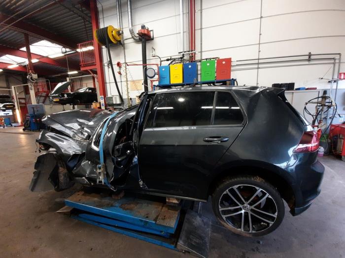Volkswagen Golf VII 1.4 GTE 16V Skrotfordon (2015, DONKER GRIJS)