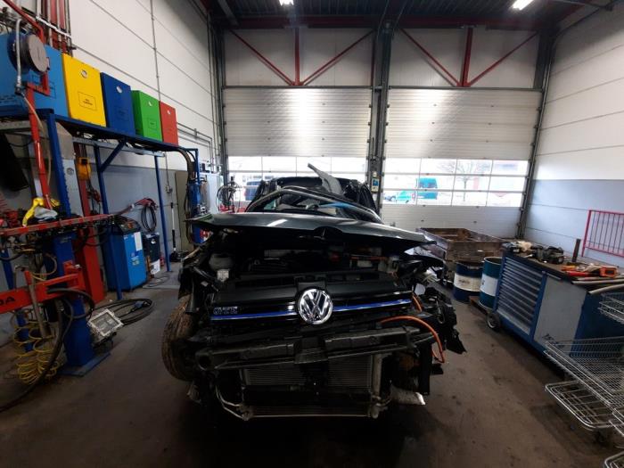Volkswagen Golf VII 1.4 GTE 16V Skrotfordon (2015, DONKER GRIJS)