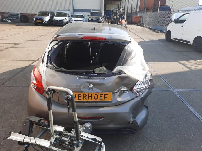 Peugeot 208 I 1.2 Vti 12V PureTech 82 Samochód złomowany (2015, Szary)