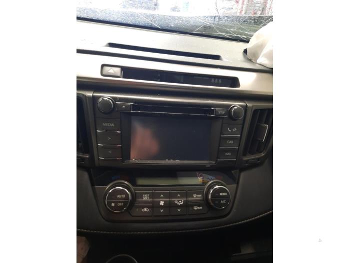 Toyota RAV4 2.0 16V VVT-i 4x4 Sloopvoertuig (2016, Wit)