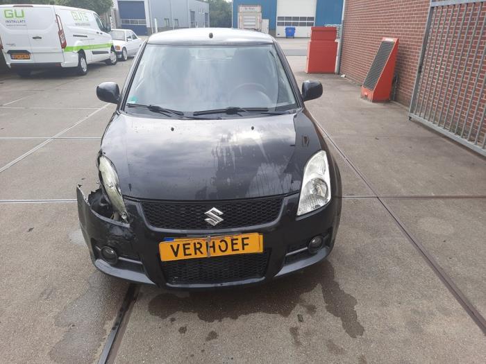 Suzuki Swift 1.6 Sport VVT 16V Skrotfordon (2007, ZWART)
