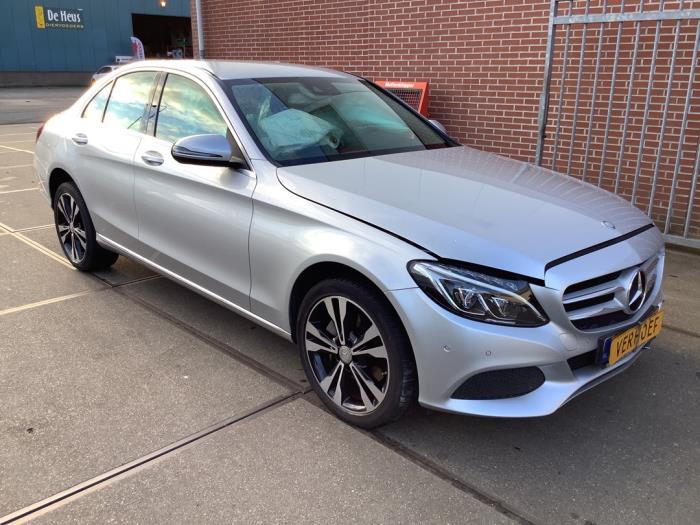 Mercedes C C-250 2.0 CGI 16V Skrotfordon (2016, GRIJS)