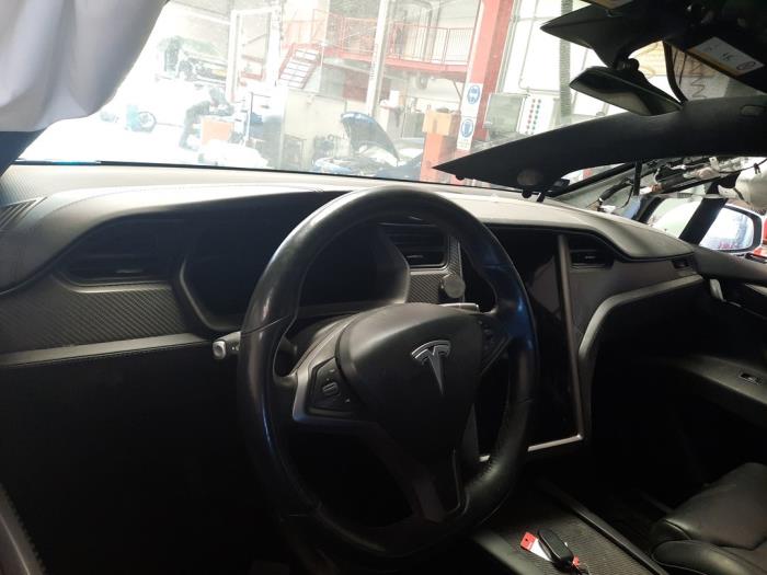 Tesla Model X 100X Sloopvoertuig (2018, Wit)