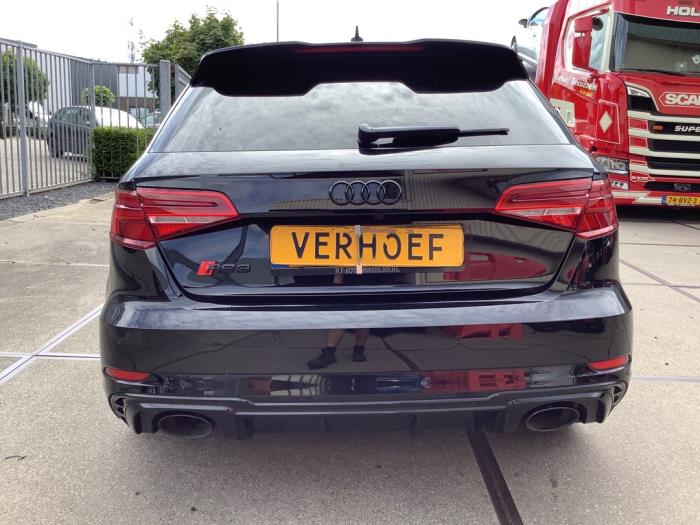 Audi RS 3 Sportback 2.5 TFSI 20V Quattro Sloopvoertuig (2019, Zwart)