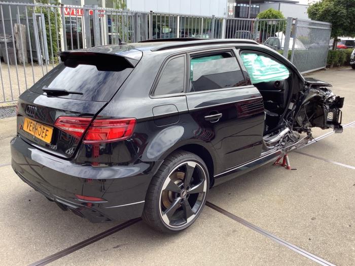 Audi RS 3 Sportback 2.5 TFSI 20V Quattro Sloopvoertuig (2019, Zwart)