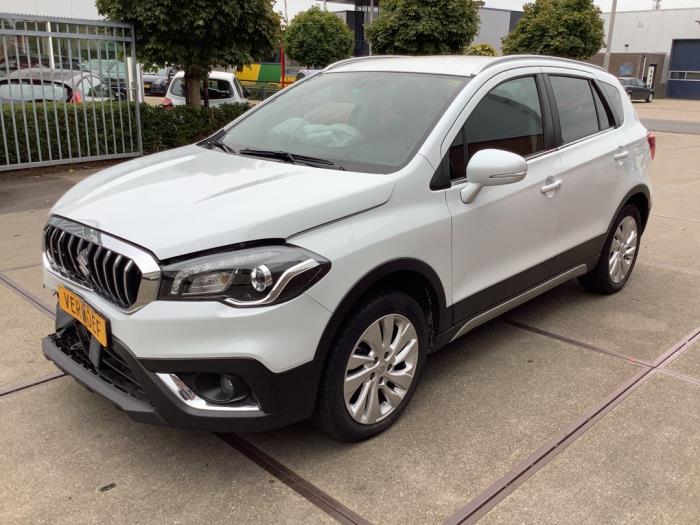 Suzuki SX4 S-Cross 1.0 Booster Jet Turbo 12V Sloopvoertuig (2016, Wit)