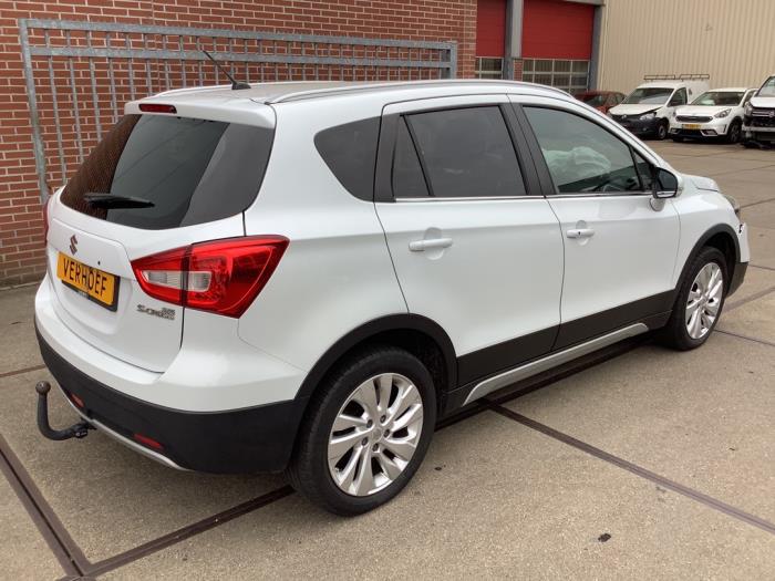 Suzuki SX4 S-Cross 1.0 Booster Jet Turbo 12V Sloopvoertuig (2016, Wit)