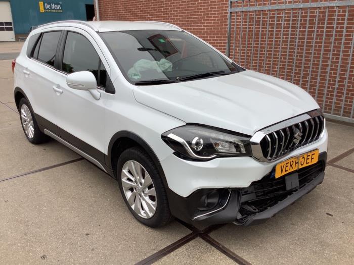 Suzuki SX4 S-Cross 1.0 Booster Jet Turbo 12V Sloopvoertuig (2016, Wit)