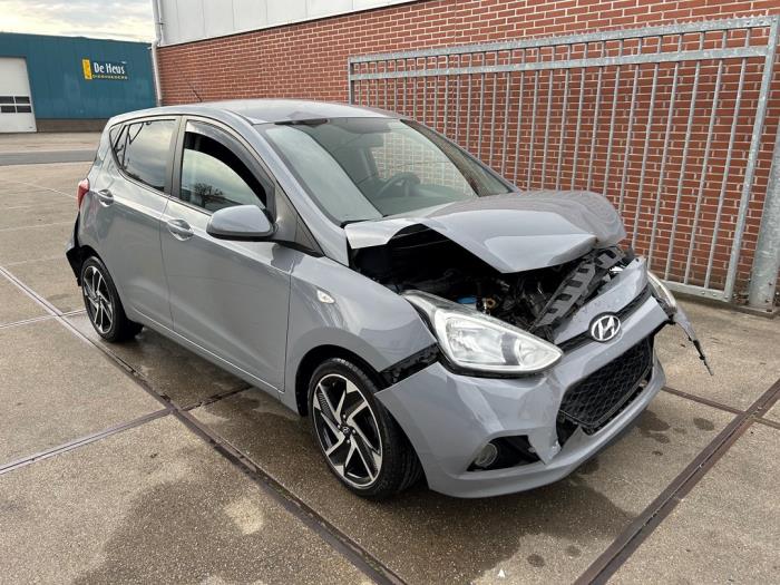 Hyundai i10 1.0 Bi-Fuel Sloopvoertuig (2014, Grijs)