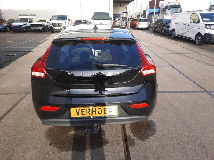 Volvo V40 2.0 D2 16V Sloopvoertuig (2016, Zwart)