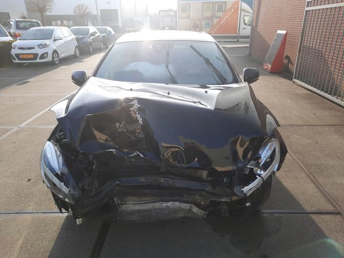 Volvo V40 2.0 D2 16V Sloopvoertuig (2016, Zwart)