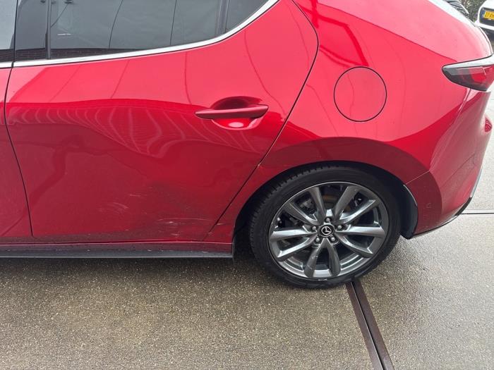 Mazda 3 Sport 2.0 SkyActiv-G 122 Mild Hybrid 16V Skadat fordon (2019, ROOD)
