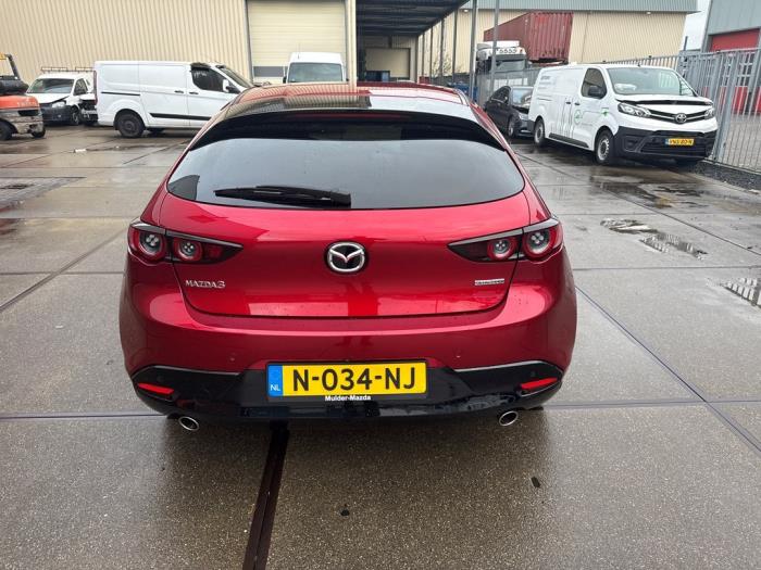 Mazda 3 Sport 2.0 SkyActiv-G 122 Mild Hybrid 16V Skadat fordon (2019, ROOD)