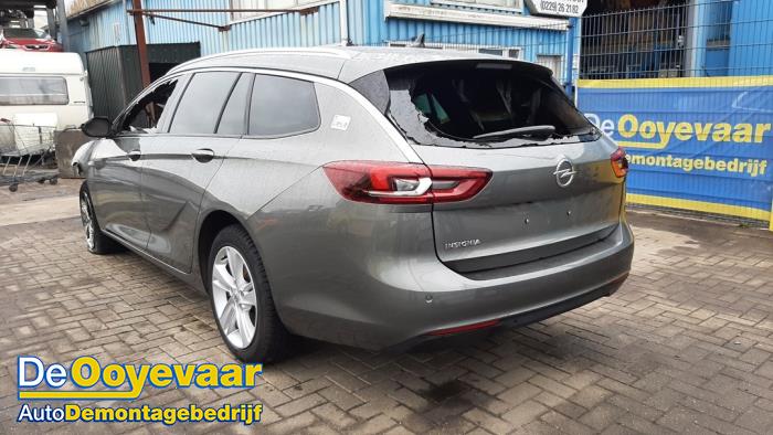 Opel Insignia Sports Tourer 1.5 Turbo 16V 165 Sloopvoertuig (2019, Grijs)