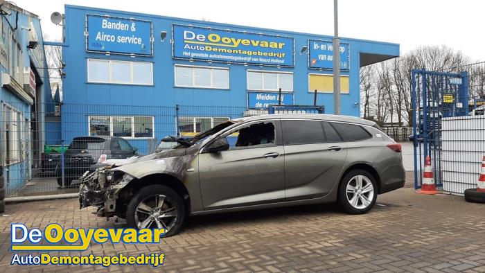 Opel Insignia Sports Tourer 1.5 Turbo 16V 165 Sloopvoertuig (2019, Grijs)