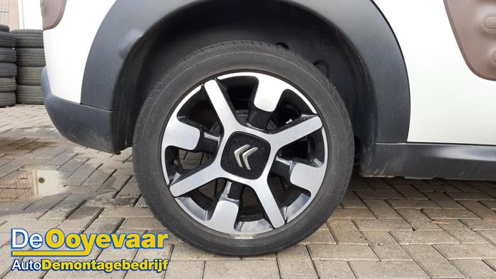 Citroen C4 Cactus 1.2 PureTech 82 12V Skrotfordon (2018, WIT)