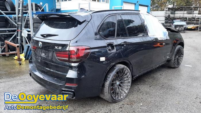 BMW X5 xDrive 35i 3.0 Sloopvoertuig (2015, Zwart)