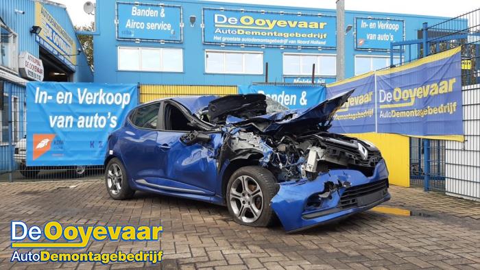 Renault Clio IV 1.5 dCi 90 FAP Skrotfordon (2017, BLAUW METALLIC)