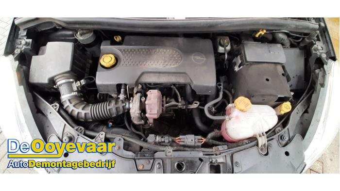 Opel Corsa D 1.3 CDTi 16V ecoFLEX Skrotfordon (2011, ZWART)