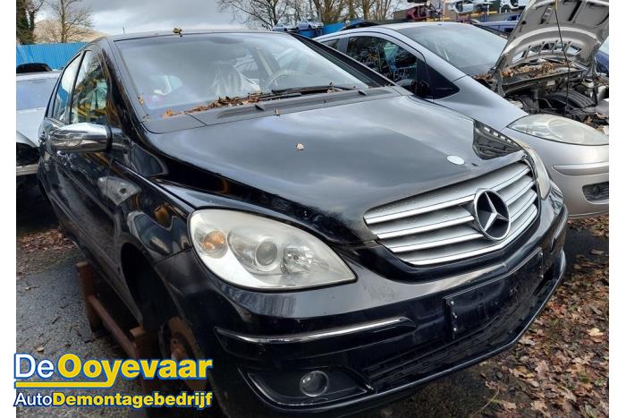 Mercedes B 2.0 B-200 16V Sloopvoertuig (2005, Zwart)