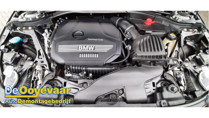 BMW 1 serie 118i 1.5 TwinPower 12V Skrotfordon (2021, GRIJS)