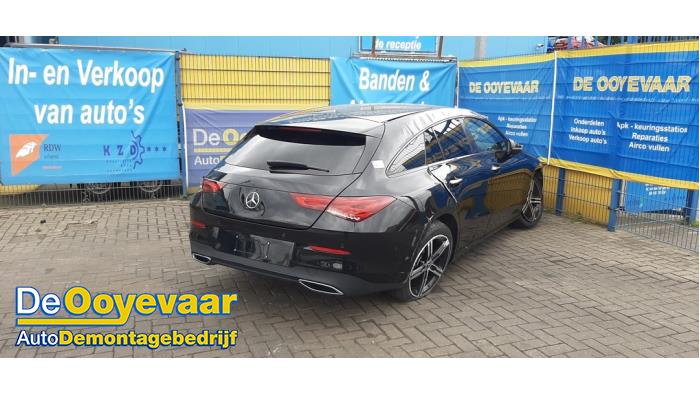 Mercedes CLA Shooting Brake 1.3 CLA-180 Turbo 16V Sloopvoertuig (2023, Zwart)