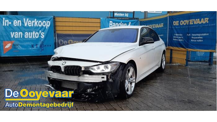 BMW 3 serie 320i 2.0 16V Sloopvoertuig (2015, Wit)