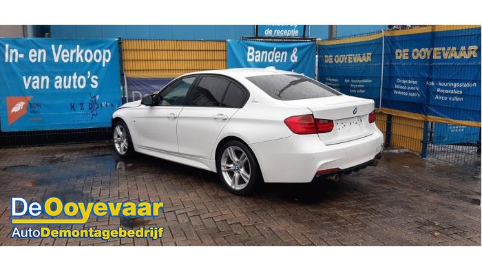 BMW 3 serie 320i 2.0 16V Sloopvoertuig (2015, Wit)