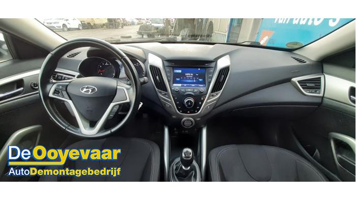 Hyundai Veloster 1.6 GDI 16V Skrotfordon (2011, WIT)
