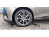 Toyota Yaris III 1.5 16V Hybrid Skrotfordon (2018, GRIJS)