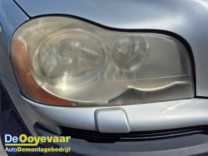 Volvo XC90 I 2.4 D5 20V Skrotfordon (2009, METALLIC ZILVER)