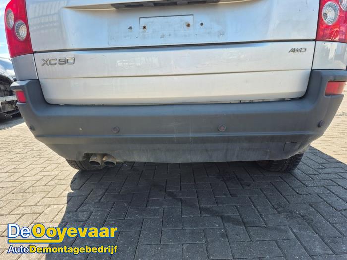 Volvo XC90 I 2.4 D5 20V Skrotfordon (2009, METALLIC ZILVER)