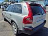 Volvo XC90 I 2.4 D5 20V Skrotfordon (2009, METALLIC ZILVER)