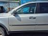 Volvo XC90 I 2.4 D5 20V Skrotfordon (2009, METALLIC ZILVER)