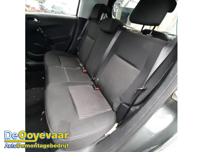 Peugeot 208 I 1.2 Vti 12V PureTech 82 Skrotfordon (2014, GRIJS)